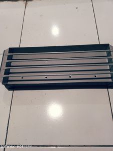 panggang BBQ sate ukuran 50x20 ad bonus nya sesuai pilihan di produk nya terbuat dri bahan logam besi kalerbon
