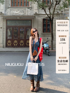 Niugugu French Vintage V-neck Splice Waist-cinching Floral Dress Womens Autumn Belted Knitted Sweater Set Natural Waist Regular Sleeve Other Material All Seasons