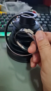 2ชิ้น ยางกันฝุ่นเพลาขับตัวนอกโตโยต้าอัลติสTOYOTA ALTIS 2001-2007 พร้อมสายรัดสแตนเลส สำหรับเครื่อง 1.6 รหัส43447-12050 (PP)