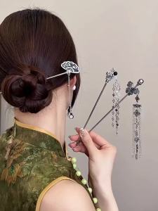 Elegant Ethnic Style Hair Sticks With Silver Tassel And Butterfly Design For Chinese Hanfu Style Women Girls Hair Accessory