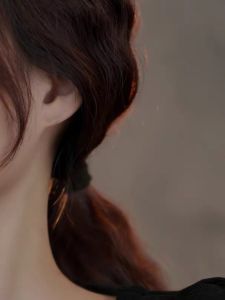 925 Sterling Silver Heart Shaped Earrings Womens Luxury Sleepwear-friendly Pierced Ear Studs No-removal Fashion Jewelry