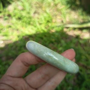 Natural Burmese jadeমায়ানমারের জেড 缅甸翡翠 58mm