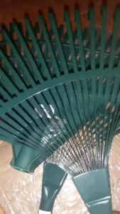 Garden Lawn Rake 22 Teeth 🔥 Ready Stocks 🔥  Iron & Plastic • Leaf Sweeper / Pencakar Daun • Heavy Duty