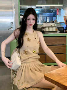 Luxurious French Style Handmade Floral Embroidery Knit Set for Women with High Waist Slim Fit Pullover Crewneck Short Skirt