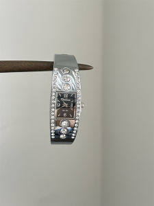 Elegant Quartz Watch Set with Diamonds in Lustrous Black Obsidian Cold Style Retro Design Unique Sensation Bracelet Fashion Jewelry