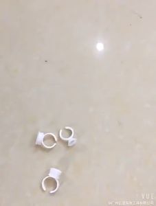 100ชิ้น/ถุง แหวนใส่กาวต่อขนตา แหวนใส่สี แหวนใส่กาว แหวนหลุมใส่กาว อุปกรณ์ต่อขนตา ที่ใส่กาวติดขนตา