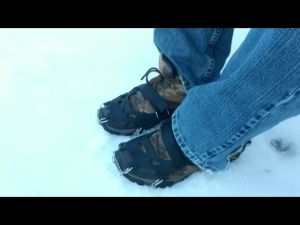 Ice Cleats Crampons for Hiking Boots and Snow Shoes Climbing Spikes Grippers for Traction,with Chains