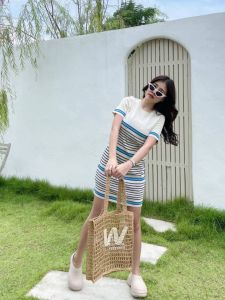 💖 SpinnyHouse 💖 มินิเดรสไหมพรม ทอสลับสี คอกลม เนื้อผ้าเรียบ ไม่หนาใส่สบาย ผ้ายืด สวยผ้าสาว รุ่น นมอู่น สี กับ ถุง