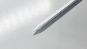 Universal Stylus Pen with LED Digital Power Display Capacitive Touch Pencil