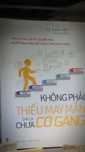 Sách: Không Phải Thiếu May Mắn Chỉ Là Chưa Cố Gắng