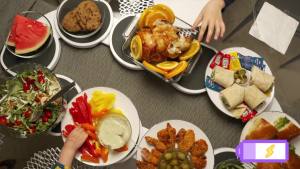 Rotating Food Tray Charcuterie Board Set Lazy Turntable Serving Platter Table Equipment Set Food Tray Buffet Turntable Tray with Base Kitchen Storage for Kitchen Dining Table Party Tray