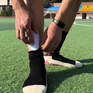 8 * 5 cm / 10 * 6 cm Deker Sepak Bola Kecil Tepi Halus Deker Anak Sepak Bola Bahan PU Untuk Sepak Bola Futsal