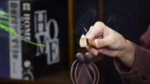 Bộ 45 Nón Nhang Trầm Hương Tự Nhiên Hương Đàn Hương & Ngải Cứu Dùng Cho Phòng Trà Yoga Làm Quà Tặng Hộp Quà Tặng