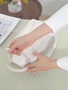 {พร้อมส่ง}กระเป๋าเครื่องสําอางกระเป๋าจัดระเบียบหนัง PU กระเป๋าเก็บเครื่องสําอางสีทึบแฟชั่นผู้หญิง