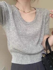 Áo Thun Tay Ngắn Cổ Chữ U Bằng Lụa Băng Màu Xám Thiết Kế Độc Đáo Mùa Hè Cho Nữ Dáng Rộng Thoải Mái Chất Liệu Khác