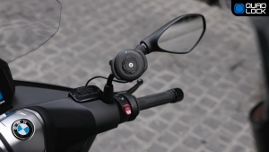 Giá Đỡ Điện Thoại Gắn Vào Thân Gương Xe - Quad Lock Mirror Mount V2
