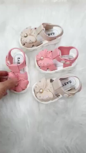 Dép sandal bé gái dép quai hậu tập đi chất cao su mềm êm chân chống trơn trượt hình bướm hàng Quảng Châu