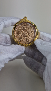 Rare Jumbo 6 Phra Pidta Rian by LP Tim with Micron Gold Casing