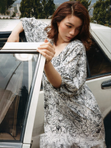 Vacation Style Black and White Pattern V-Neck Bell-Sleeve Dress