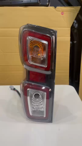 ไฟท้ายแต่งแอลอีดี ISUZU D-MAX ปี 2020 ทรงห้าง รุ่น TOP ขอบสีเทา