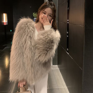 Double-Sided Otter Fur Woven Mini Fur Coat Womens Style Korean Female Sweet Style Short Coat Three Button V-Neck Nine Sleeve