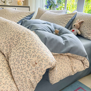Cute Cartoon Flannel Duvet Cover Set Thickened Warmth Bedding Four-Piece Set Wave Pattern Cotton Duvet Cover And Sheet Set