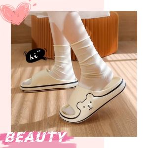 [จัดส่งในประเทศ] รองเท้าแตะ แต่เพียงผู้เดียวนุ่มพิเศษชายและหญิงฤดูร้อนกลางแจ้งสวมใส่ในร่มห้องน้ำบ้านอาบน้ำลื่นไถลพื้นรองเท้าหนา