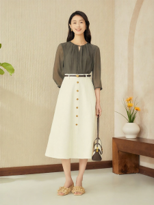 Elegant Lace Small V-Neck 100 Silk Shirt