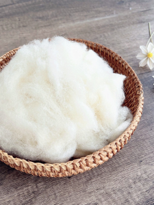 High Quality Wool Felt Handmade Cotton Base Yarn for DIY Handicrafts Premium Cashmere Needle Felt Wool for Sewing Crafts