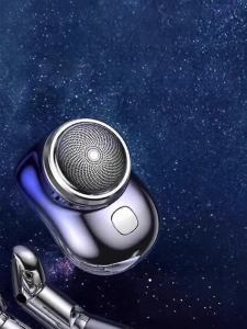 เครื่องโกนไฟฟ้าแบบไร้สายพกพาสำหรับผู้ชาย 2024 รุ่นใหม่ Mini Portable Electric Shaver 1307T ดูดซับความชื้นได้ 12 เดือน