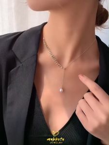 K82 Kalung Rantai Klavikula Titanium Dengan Liontin Bentuk Gandum Asimetris Aksen Mutiara