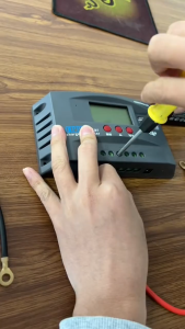 PROMO HXC Solar Charge Tenega Surya Controller MPPT 2 USB Automatic Identify 12V/24V - HXC3