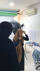 Hijab/Jilbab/Kerudung segiempat | Luxury square bahan premium Voal Paris