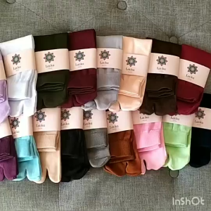 hijabinspo - Kaos Kaki Wanita Muslimah Warna Nude Bahan Polyester Jempol Terpisah Polos Tebal (Latika Socks)