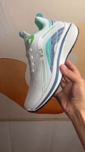 Sepatu Sneakers Casual Pria Import -- SF8