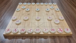 Bàn Cờ Gỗ Tre 2 Mặt. Một mặt Cờ Tướng. Một mặt Cờ Vây 19 dòng. Bàn dày 19cm. phù hợp với các loại quân 3.5 – 4.2cm