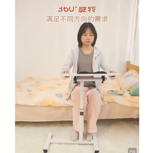 Sum🌈(พร้อมส่ง)โต๊ะทำงานอเนกประสงค์ โต๊ะข้างเตียง ทำงาน อ่านหนังสือ ปรับเอียงได้ ปรับระดับได้ มีล้อหมุนได้สะดวกสบาย