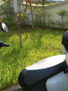 ผ้าคลุมเบาะมอไซส์กันความร้อน ฟิล์มบังแดดอลูมิเนียมฟอยล์สามารถพลิกได้ 180° ป้องกันแสงแดด กันน้ำ ใส่ได้รถทุกรุ่น พร้อมส่งจากกทม