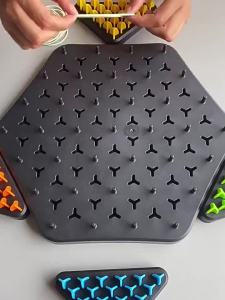 QILEYUAN | Logical Thinking Training Geometric Battle Board Game