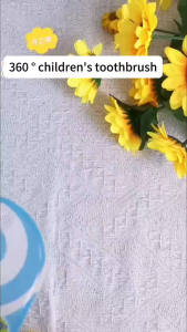 DeRUยาสีฟันเด็ก FLUORIDE TOOTHPASTEกลืนได้ ผลไม้สามรสชาติ(อายุ 2-12 ปี)