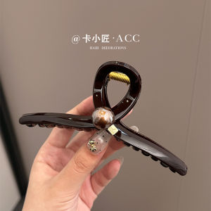 กิ๊บติดผมรูปฉลามขนาดใหญ่สีน้ำตาล เครื่องประดับผมสไตล์เกาหลีสำหรับผู้หญิง กิ๊บติดผมรูปมุกสุดหรูหรา ทรงใหม่ปี 2025