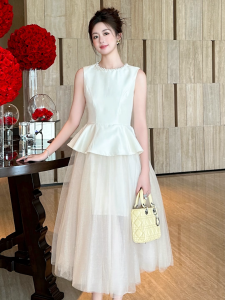 Happy Diva váy đầm có nếp hoa sen váy đầm không tay váy đầm cổ ngọc trai váy đầm tulle váy đầm trắng váy đầm tôn eo mảnh 9012