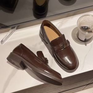 Giày Lười Nữ Phong Cách Retro Thanh Lịch Giày Đế Bằng Da Mũi Vuông Có Trang Trí Bằng Kim Loại Giày Đi Làm Công Sở Giày Mũi Tròn Kiểu Slip-on