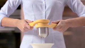 Dụng cụ vắt Chanh  Joseph Joseph  201017