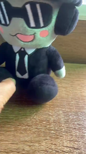 พร้อมส่ง Forsaken Chance Plush สนุกสีดําชุดผู้ชาย Plushie ตุ๊กตา Chance Forsaken ของเล่นของขวัญสําหรับเด็กการ์ตูน