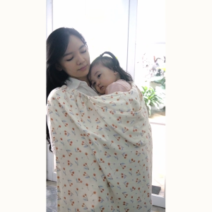 Little Palmerhaus - On the Go Blanket (Selimut Bayi Multifungsi)
