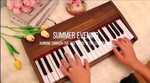 doudou 37 Keys Digital Wood Piano Suitable for Beginners / Adults Real Keyboards Semi Weighted Keys