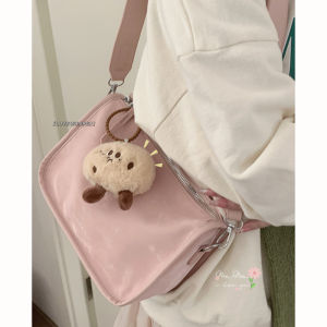 Fashionable Korean Minority Womens Underarm Bag New 2024 Spring Season Square Bag High-end Feeling Commuter Crossbody Bag