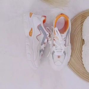 Sepatu Wanita Import Casual Sporty Terbaru Kekinian