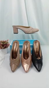 OXXO รองเท้าแฟชั่น หน้าเรียว หุ้มหัว เปิดหลัง รองเท้าหัวแหลม สูง 2 นิ้ว วัสดุหนังพียู หนังนิ่ม ใส่สบาย FF3083